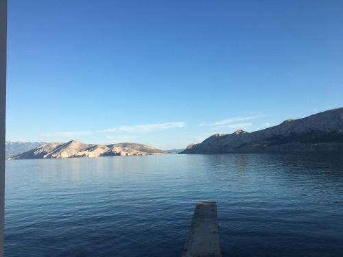VALI, Baška