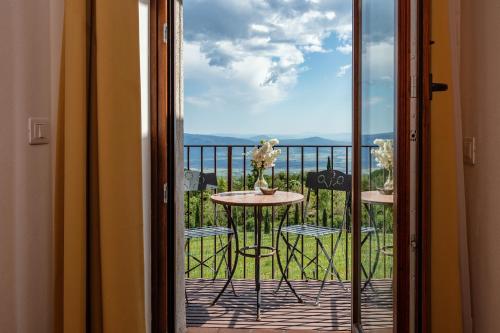 Book the Studio - Capo Pagiano Studio - Capo Pagiano