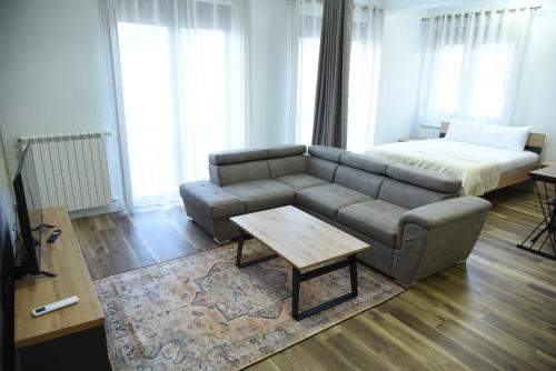 Cattleya hotel in Plav