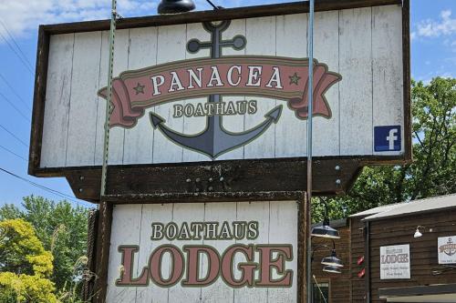 The Panacea Boathaus in Kimberling City, USA