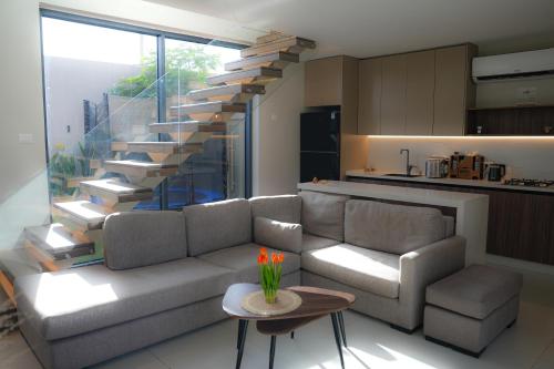ห้องครัว, H2O Villa in อัลรามา