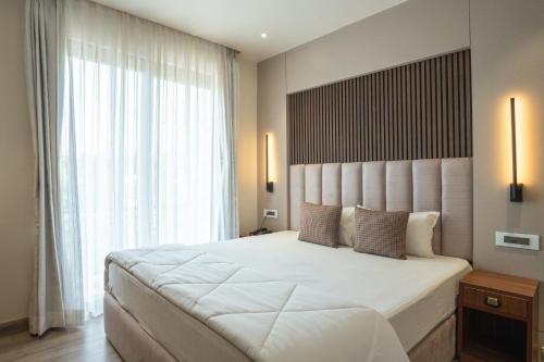 Exterior view of White House Royal Living