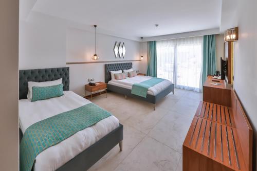 Molino Hotel Room Type - Family Room with Garden View