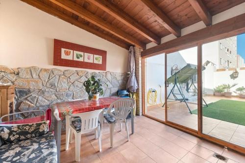 yovalu 1 yovalu con Balcon yovalutres con piscina, calle parodi, Calpe