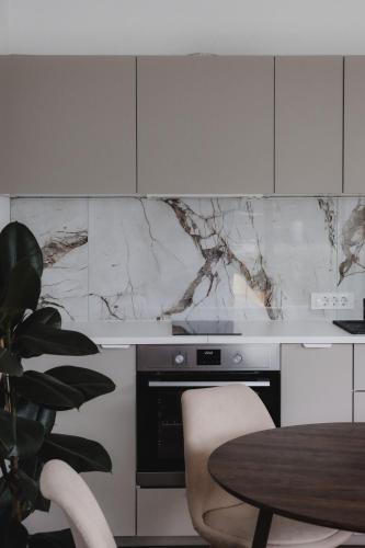 Green alpine nest Komenda