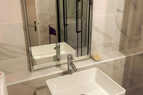 13th floor apartment with covered parking in Вандьовр-ле-Нансі