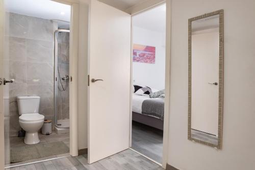 One-Bedroom Apartment First Floor image 6