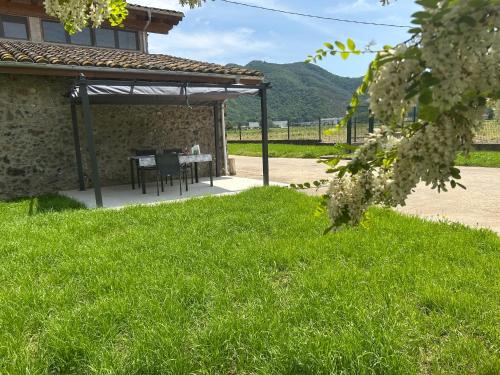 Kilátás, Can Iglèsies, Vall d'en Bas (Can Iglesies, Vall d'en Bas) in Vall D'En Bas