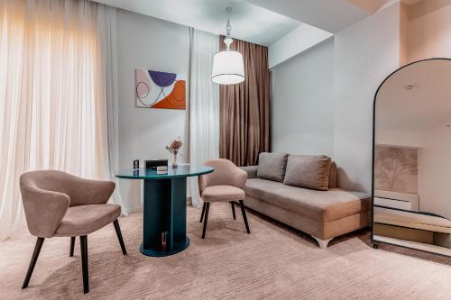 Monte Napoleone Hotel – Baku, NY