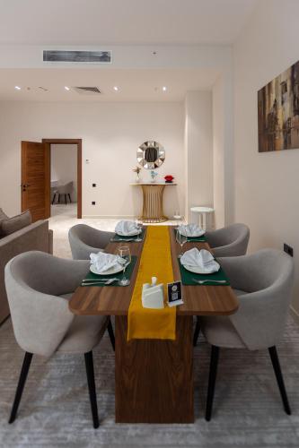 Monte Napoleone Hotel – Baku, NY