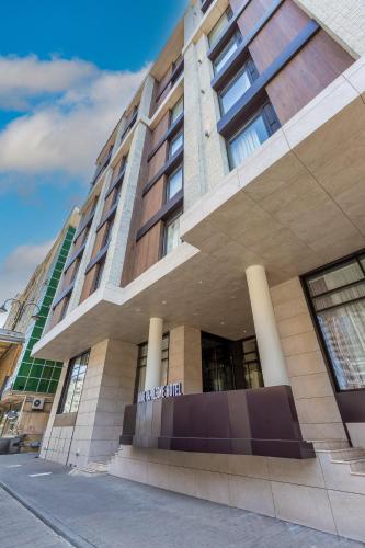 Monte Napoleone Hotel – Baku, NY