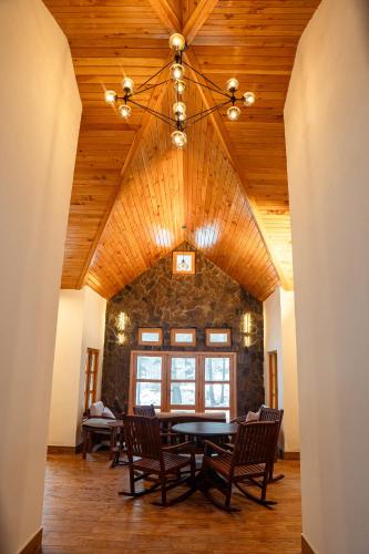 Superior Chalet image 1