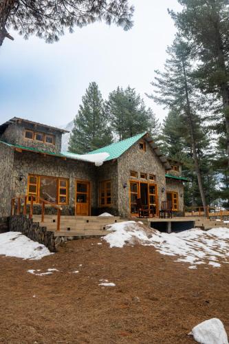 Superior Chalet image 10