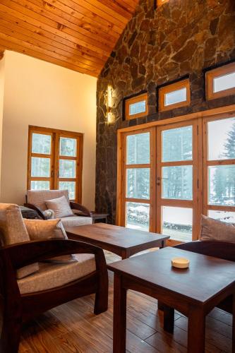 Superior Chalet image 4