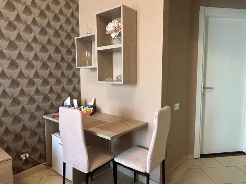 Home Elisabet 5