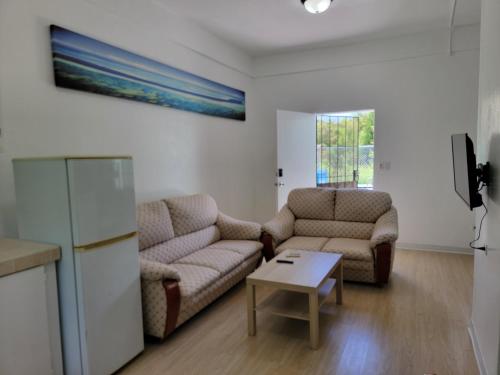 2 queen beds, 2 double beds