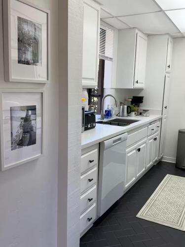 Stylish and Cozy 2BR 1BA Getaway Near LAX - LMU - SoFi - Beaches, Los Angeles (fotografie 8)