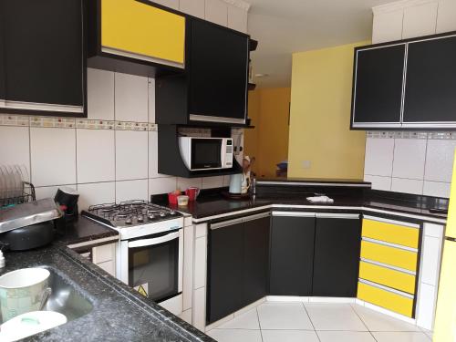 Casa com Piscina 4 quartos in บัลเนียริโอไกโวตัส