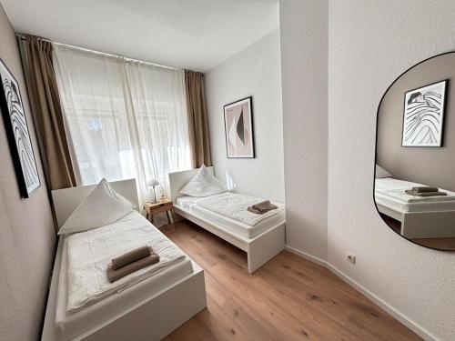 135qm - 6 rooms - city - 2 bathrooms - free parking - MalliBase Apartments, Hannover (fotografie 9)