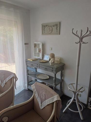 Gite Au fond du jardin in Saint-Saturnin-les-Avignon