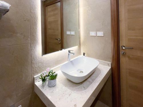 شقة فاخرة 3 غرف نوم و حديقة خاصة في الشيخ زايد - Zayed Suites A, Sheikh Zayed (foto 7)