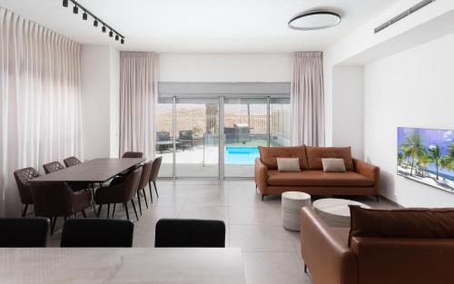Ari Eilat - 4 bedrooms with heated pool, Eilat (photo 4)