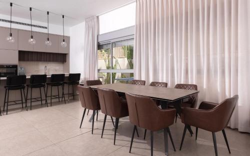 Ari Eilat - 4 bedrooms with heated pool, Eilat (photo 3)