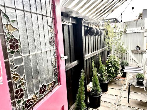 Studio 59 Newport sleeps1 in Newport