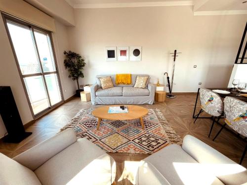 Skyline - Penthouse with 50m2 private terrace and stunning views, Kadyks (zdjęcie 5)
