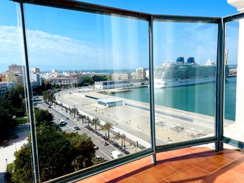 Skyline - Penthouse with 50m2 private terrace and stunning views, Kadyks (zdjęcie 7)