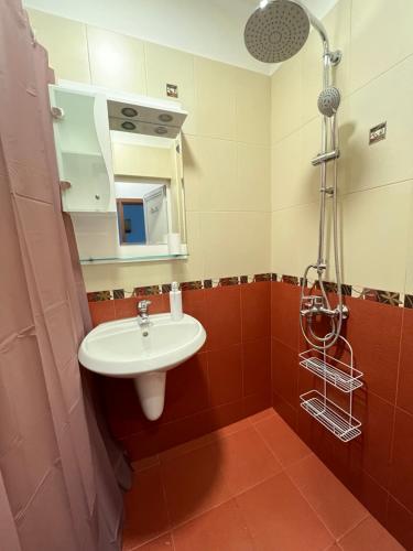 Giza Cozy 1BDR w WiFi near Arena 8888 and SofiaMed, Sofia (Foto 8)