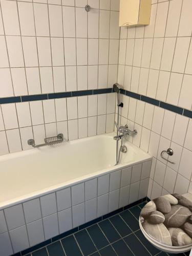 New Cozy 2 room Apartment in Zurich Old Town Center RENN - Self Checkin, Zurigo (foto 9)