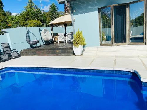 Vonios kambarys, Omaha luxury guesthouse  in Mthatha