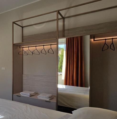 Elegante Stanza Privata in Centro a Roma Colosseo - FLC Room in Rome, Рим (фото 6)