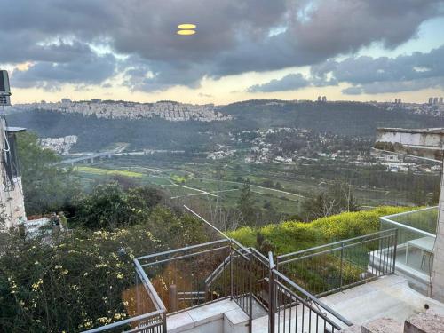 Your Home in Mevasseret Zion in 메바세레트 지온
