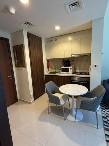 Stylish 1-Bedroom Apartment near burj khalifa, Dubai (Foto 6)