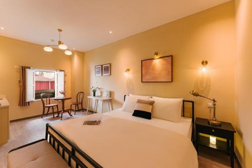 Serviced Apartments in Heart of Old quarter by SSens Homes