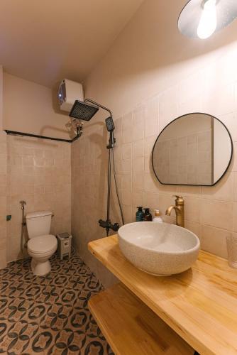 S.Sens Service Apartment the heart of Old Quarter 