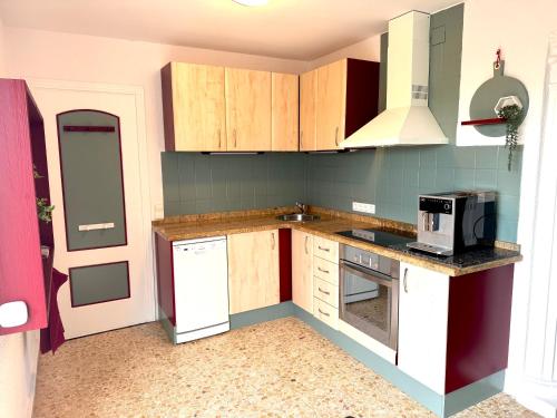 La Luzia - cozy retreat with panoramic view in Benidolēga