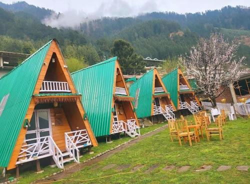Kaira huts - Chaurah