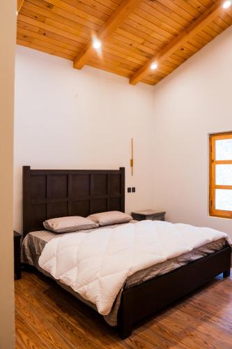 Two-Bedroom Chalet image 1