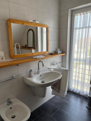 Fürdőszoba, Ferienwohnung HeilbadOase in Erwitte