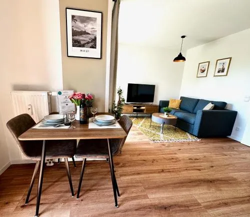 Helles, modernes 1R Apartment mit Balkon, Parking und Streaming in Magdeburg, Deutschland