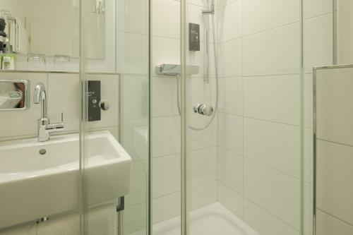 Turm Hotel - image 2