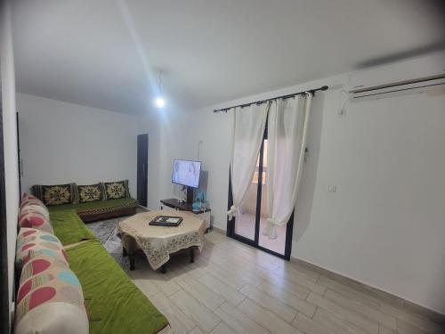 Très joli appartement (Tres joli appartement) in Hai Menaouer