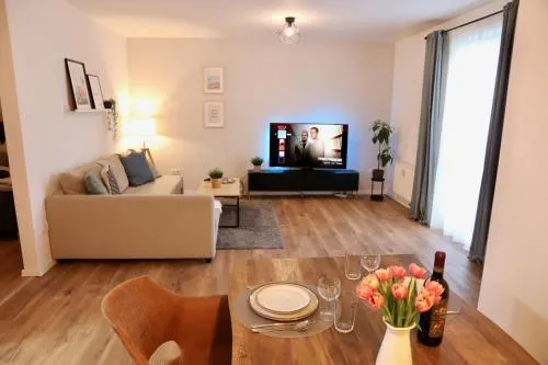 Geräumiges 2R City-Apartment Uninähe mit TV Streaming, Terrasse in Magdeburg, Deutschland