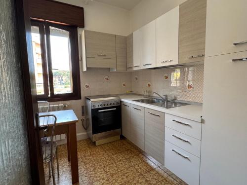Apartment image 6