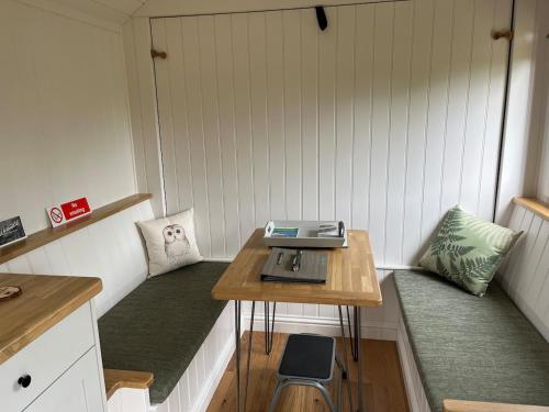 Instalaciones, Owls Nest - Shepherds Hut Alfriston in Alfriston