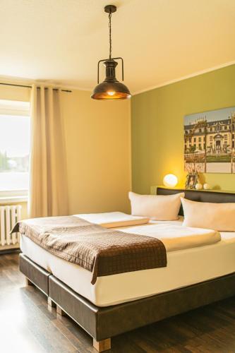 Double Room image 8