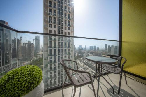 StayShort - Modern 1-Bedroom in JVC Sleeps 4, Dubai (photo 5)